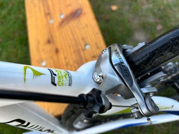 Used Pinarello Custom Shimano Ultegra 2014 Road & Gravel, White — image 8 of 8
