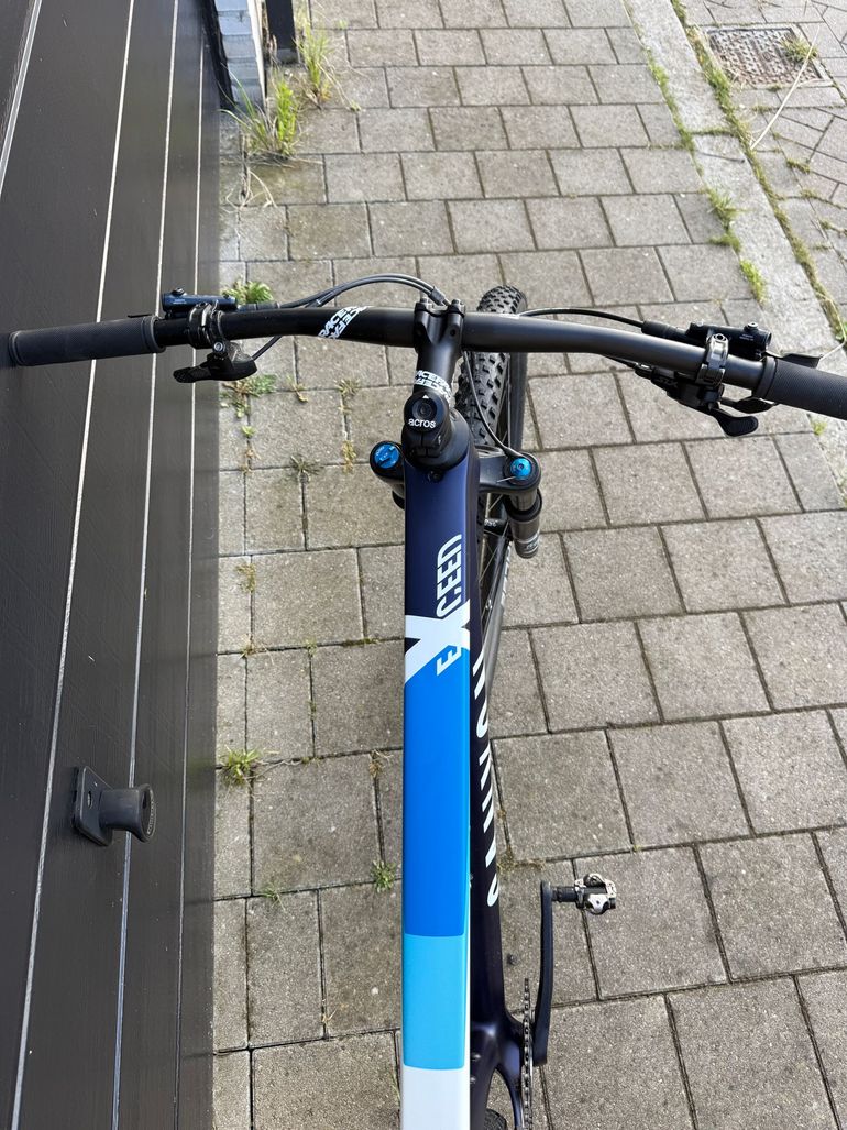 Used Canyon Exceed CF 6 2021 2021 Mountainbike — image 3 of 14