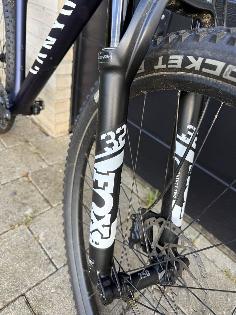 Used Canyon Exceed CF 6 2021 2021 Mountainbike — image 5 of 14