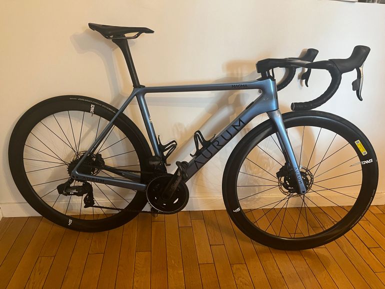 Used Aurum Magma SRAM Force eTap AXS 2024 Road & Gravel, Blau — image 1 of 6