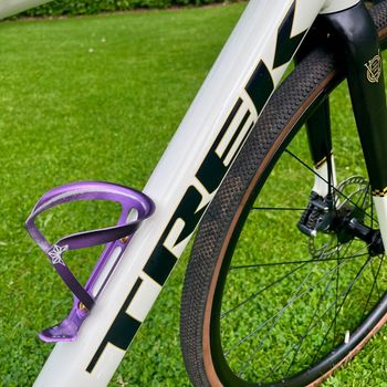 Used Trek Domane AL 4 Gen 4 2025 2025 Road & Gravel, Blanco — image 11 of 17