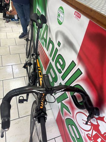 Used Giant Tcr Shimano 105 2016 Road & Gravel — image 15 of 16