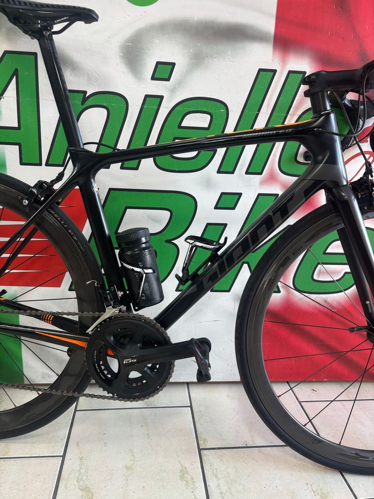 Used Giant Tcr Shimano 105 2016 Road & Gravel — image 2 of 16