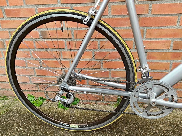 Used Batavus Batavus Custom Shimano Sora 2000 Road & Gravel — image 4 of 15