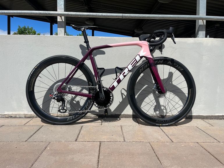Used Trek Émonda SLR 9 eTap 2022 2022 Road & Gravel — image 4 of 13