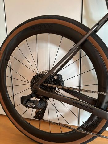 Used Benotti Fuoco SRAM Force eTap AXS 2022 Road & Gravel, Black — image 8 of 17