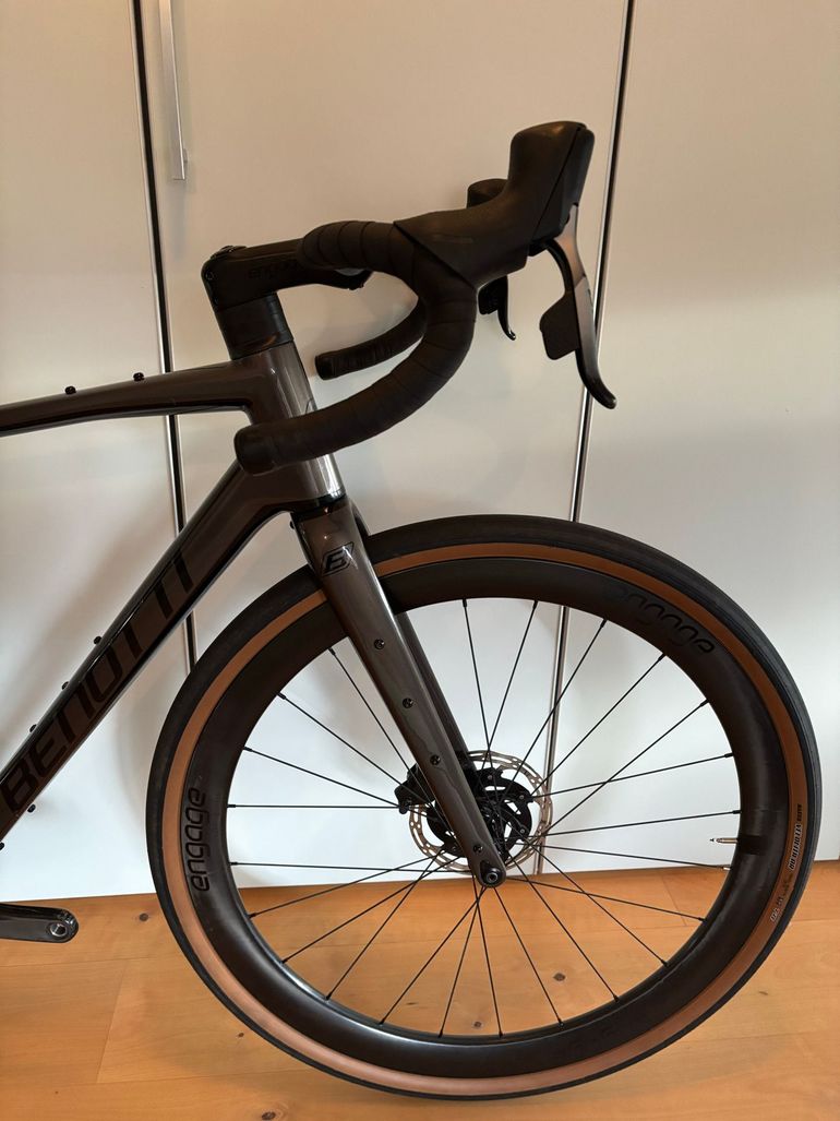 Used Benotti Fuoco SRAM Force eTap AXS 2022 Road & Gravel, Black — image 9 of 17