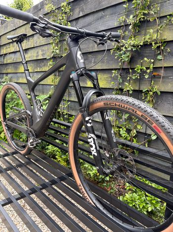 Used Scott Spark 910 2022 2022 Mountainbike — image 2 of 8