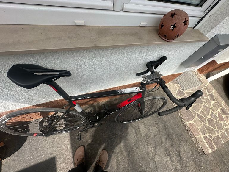 Used Colnago V3 Shimano 105 2021 Road & Gravel — image 2 of 3