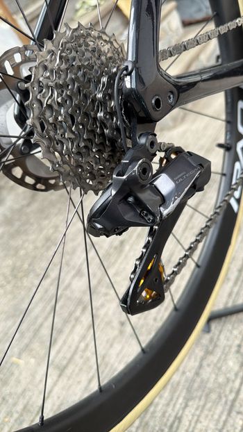 Used Specialized Tarmac SL7 Expert 2022 2022 Road & Gravel — image 6 of 7