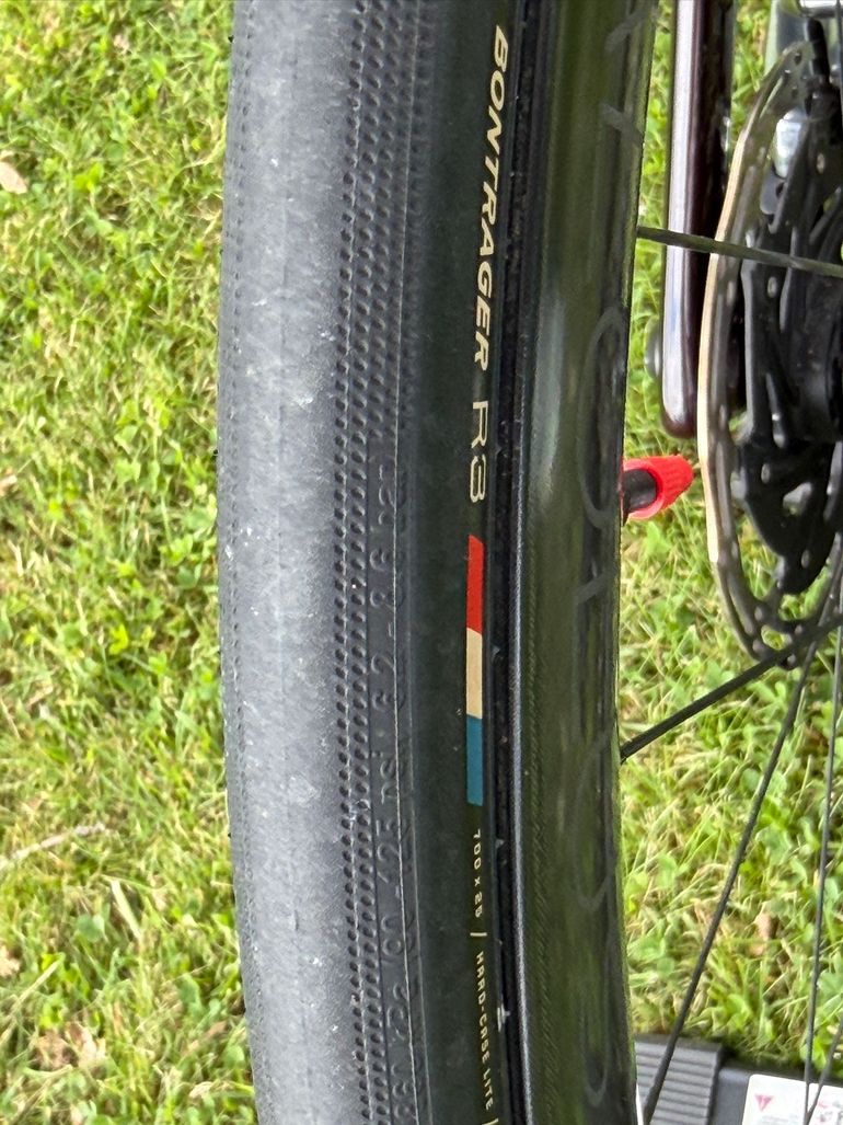 Used Trek Madone SRAM Red eTap AXS 2023 Road & Gravel, Red — image 4 of 9