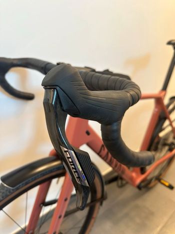 Used Canyon Canyon Grizl CF SL 6 AXS SRAM Force / Apex 2025 Road & Gravel, Rojo — image 4 of 24