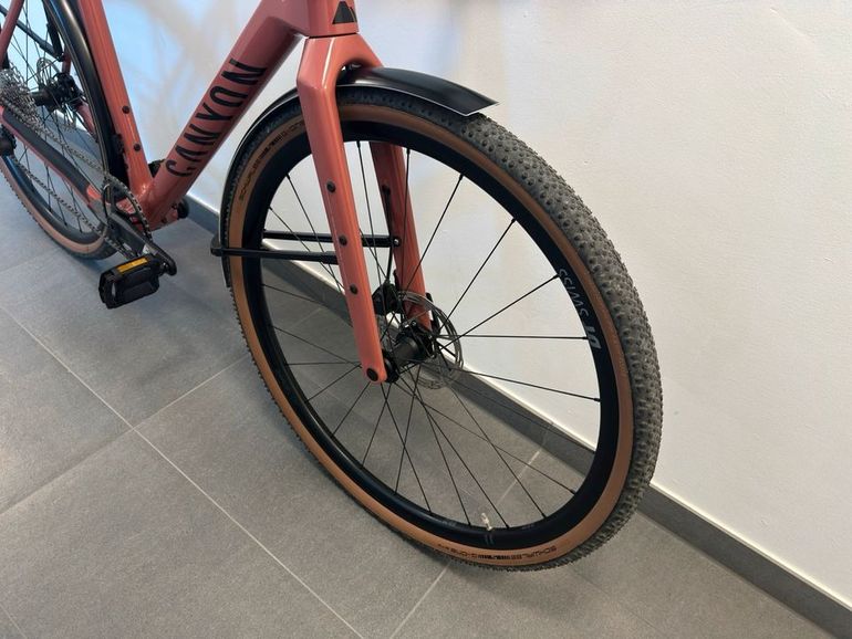 Used Canyon Canyon Grizl CF SL 6 AXS SRAM Force / Apex 2025 Road & Gravel, Rojo — image 6 of 24