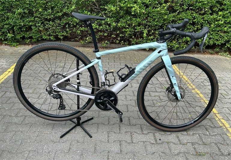 Used Specialized Diverge Comp Carbon 2021 2021 Road & Gravel — image 1 of 19