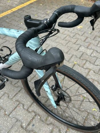 Used Specialized Diverge Comp Carbon 2021 2021 Road & Gravel — image 4 of 19