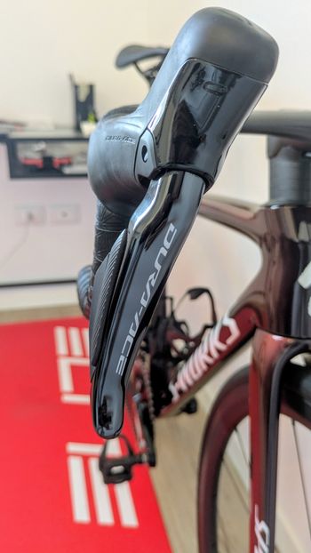 Used Specialized S-Works Tarmac SL8 - Shimano Dura-Ace Di2 2025 2025 Road & Gravel — image 4 of 5