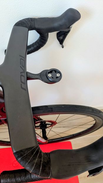 Used Specialized S-Works Tarmac SL8 - Shimano Dura-Ace Di2 2025 2025 Road & Gravel — image 5 of 5