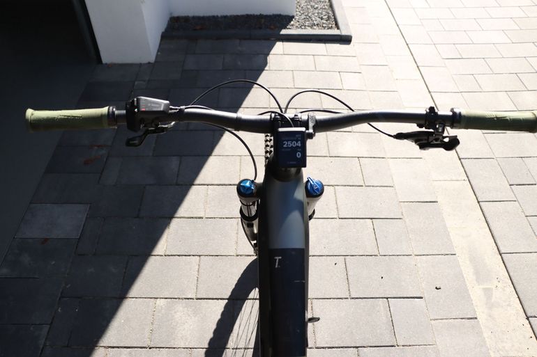 Used CUBE STEREO HYBRID 160 HPC, TM 750 27.5 2024 2024 Mountainbike, Green, 27.5 — image 2 of 6