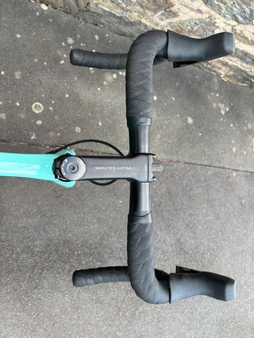 Brugt Bianchi Aria SRAM Rival eTap AXS 2023 Road & Gravel — billede 4 af 4