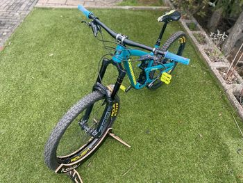 Used Bianchi BIANCHI ARIA Sram Rival ETap AXS Disc 2022 Road & Gravel, Grün — image 9 of 14
