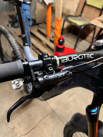 Używany Giant Reign Advanced 1 2024 2024 Mountainbike — zdjęcie 8 z 8