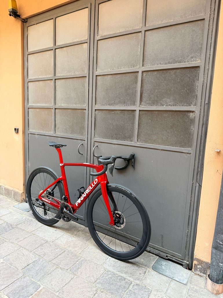 Used Pinarello Pinarello F7 Ultegra Di2+Most45 Cherry Red 56 2026 Road & Gravel, Red — image 9 of 13