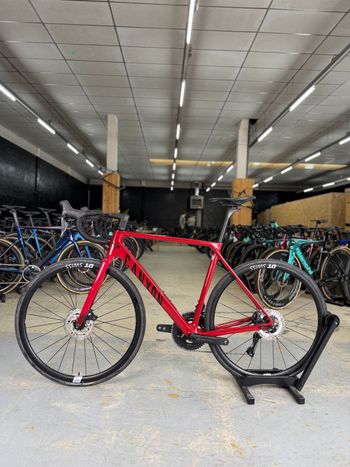 Used Canyon Ultimate CF SL Di2 Carbon 2022 Road & Gravel, Rojo — image 17 of 24