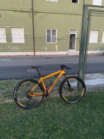 Tweedehands Cannondale F-Si Carbon 2 2017 2017 Mountainbike — afbeelding 2 van 13