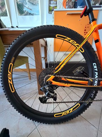 Tweedehands Cannondale F-Si Carbon 2 2017 2017 Mountainbike — afbeelding 7 van 13