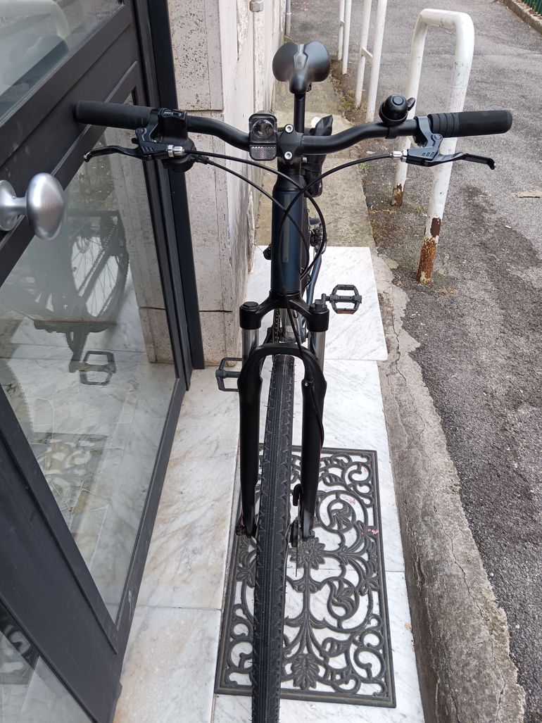 Used RIVERSIDE 500 Hybrid Bike 2024 2024 Urban — image 4 of 4