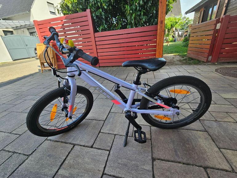 Used CUBE CUBE Custom 2023 Youth — image 1 of 3
