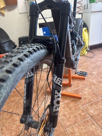 Used Specialized Turbo Levo Comp Alloy 2022 2022 Mountainbike, Black — image 15 of 17