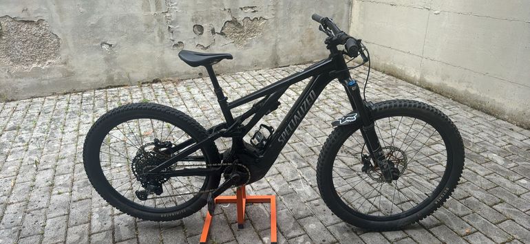 Used Specialized Turbo Levo Comp Alloy 2022 2022 Mountainbike, Black — image 1 of 9