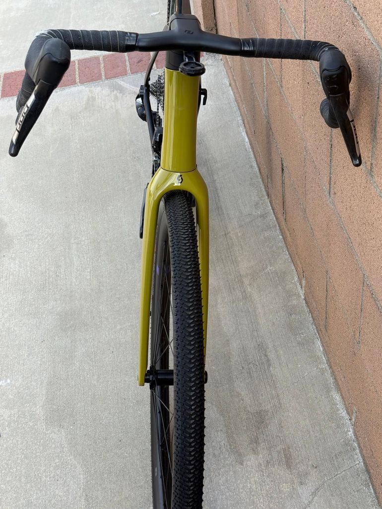 Used Scott Addict Gravel Tuned 2024 2024 Road & Gravel, Black — image 8 of 19