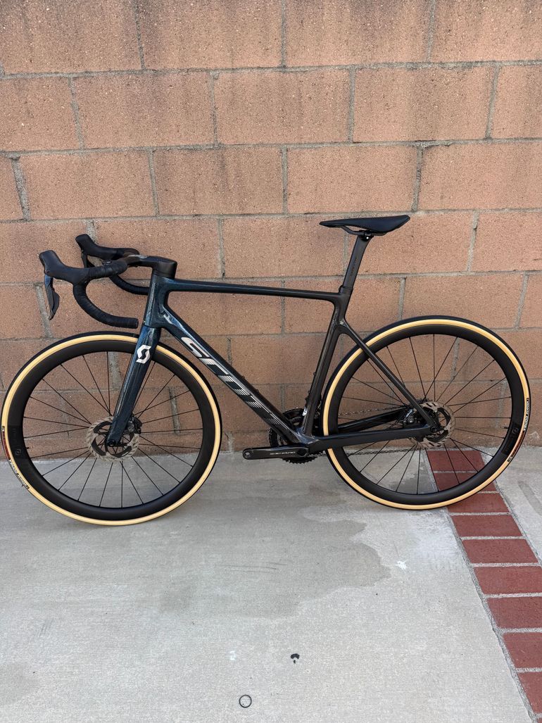 Used Scott Addict RC Pro 2023 2023 Road & Gravel, Blue — image 2 of 19