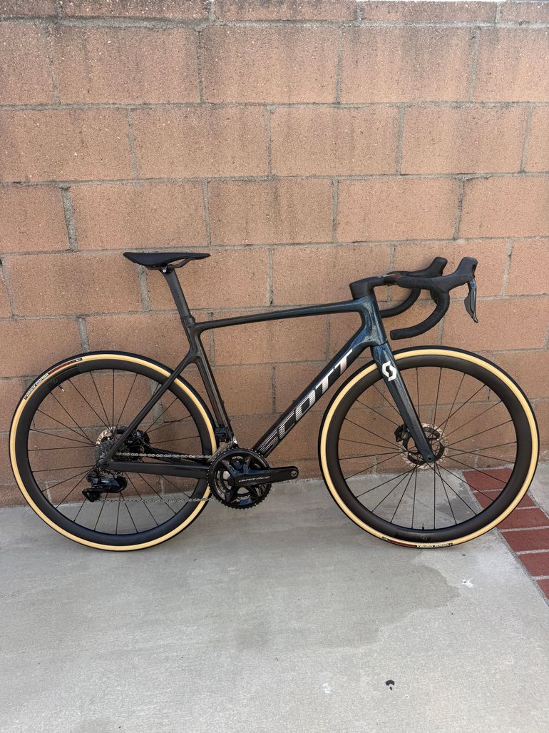 Used Scott Addict RC Pro 2023 2023 Road & Gravel, Blue — image 1 of 19
