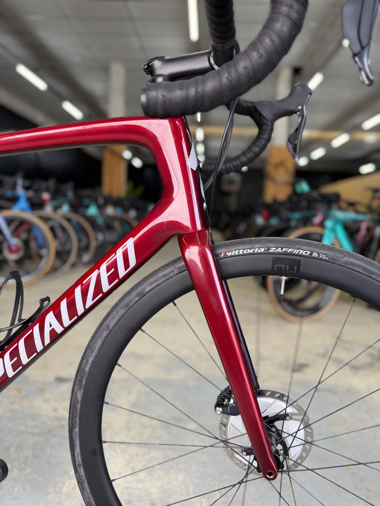 Used Specialized Tarmac SL6 Disc Comp - Ultegra Di2 2019 2019 Road & Gravel — image 6 of 24