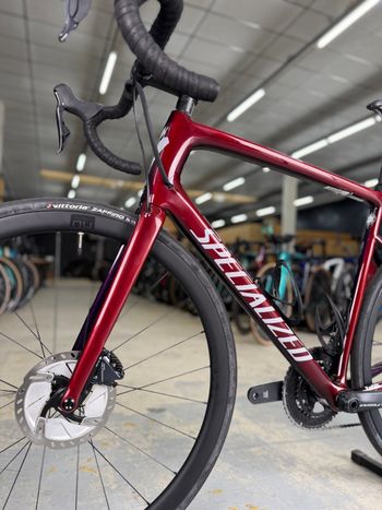 Used Specialized Tarmac SL6 Disc Comp - Ultegra Di2 2019 2019 Road & Gravel — image 18 of 24