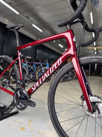 Used Specialized Tarmac SL6 Disc Comp - Ultegra Di2 2019 2019 Road & Gravel — image 4 of 24