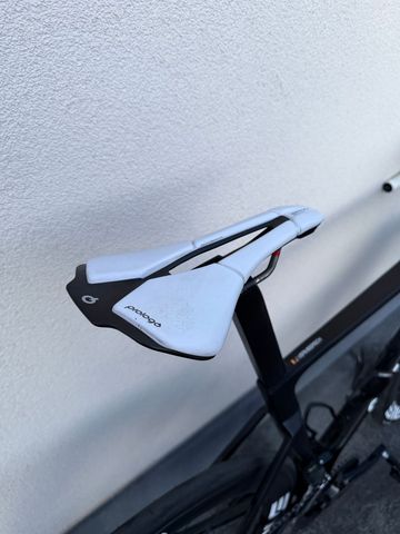 Used Seka Custom Shimano Dura Ace Di2 2024 Road & Gravel, Black — image 5 of 10