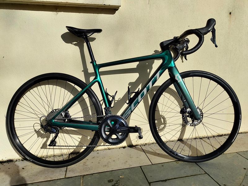 Käytetty Scott Addict 20 2022 2022 Road & Gravel — kuva 1 / 6