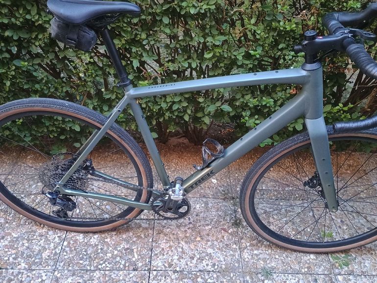 Used trek checkpoint alr4 2026 Trek checkpoint alr4 2026 Custom Shimano CUES 2026 Road & Gravel, Green — image 5 of 5