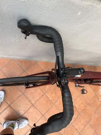 Used Specialized Roubaix SL8 - Shimano Tiagra 2024 2024 Road & Gravel — image 5 of 7