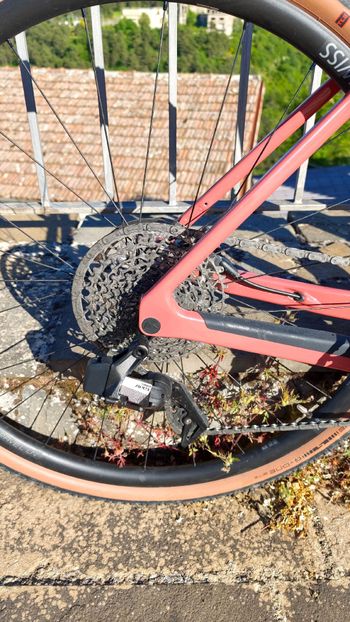 Used Canyon Grizl CF SL 6 AXS 2023 2023 Road & Gravel, Rojo — image 4 of 15