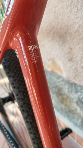 Used Canyon Grizl CF SL 6 AXS 2023 2023 Road & Gravel, Rojo — image 7 of 15