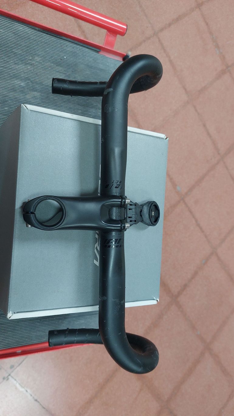 Used Giant Tcr Frameset 2022 Road & Gravel — image 9 of 13