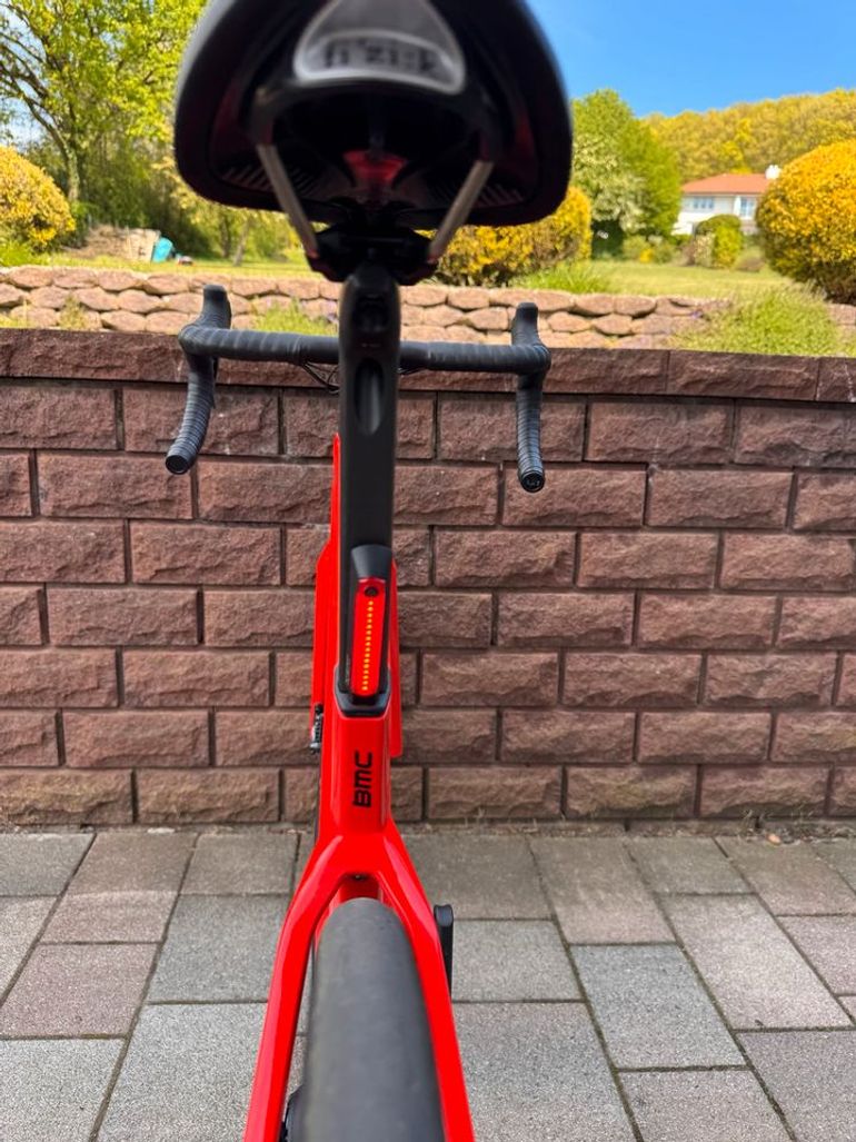 Used BMC BMC Roadmachine 01 AMP Two 2025 2025 Road & Gravel, Red — image 5 of 20