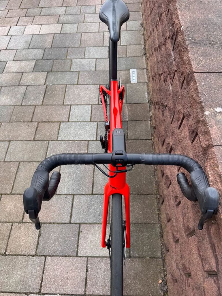 Used BMC BMC Roadmachine 01 AMP Two 2025 2025 Road & Gravel, Red — image 4 of 20