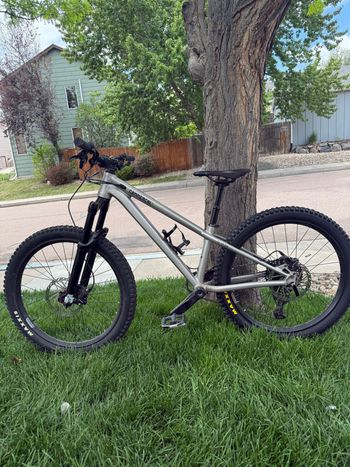 Used Commencal META HT 24 2026 2026 Youth, Light Gray — image 2 of 8