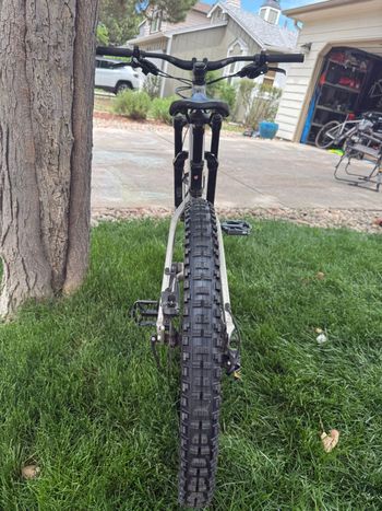 Used Commencal META HT 24 2026 2026 Youth, Light Gray — image 5 of 8